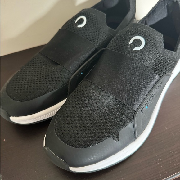 Fluchos Atom 106 Runners NEW size 40 (9) - Picture 6 of 7